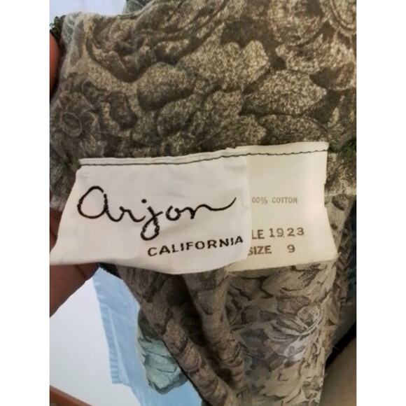 Argon green maxi dress. - Picture 8 of 8